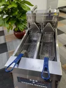 Picture of CE Approved Electric and Gas Chips Fryer Machine with Automatic Basket Lift
