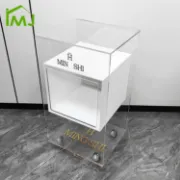 صورة عربة صالون للتجميل وتصفيف الشعر مزودة بعجلات متحركة